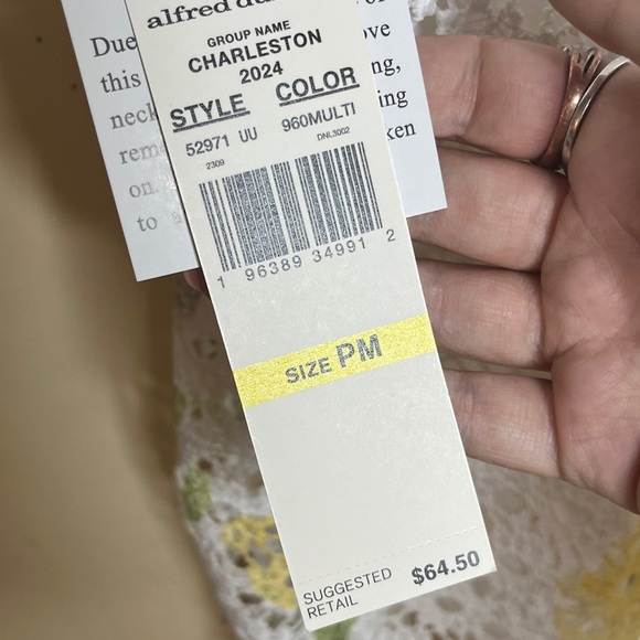 Alfred Dunner Charleston Short Sleeve Floral Lace Necklace Top Sze PM NWT - Picture 2 of 14